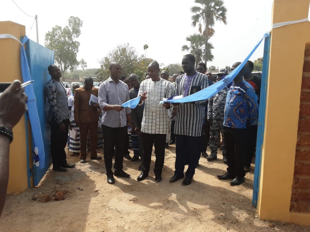 CEREMONIE DE REMISE DES INVESTISSEMENTS REALISES PAR LE FONDS ENFANTS ET JEUNES DANS LA REGION DU SUD-OUEST